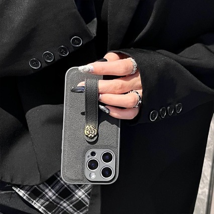 Japanese and Korean INS Moon Pit Pattern iPhone 16 Pro Max Case Camellia Wrist Strap Leather 15 Full Coverage