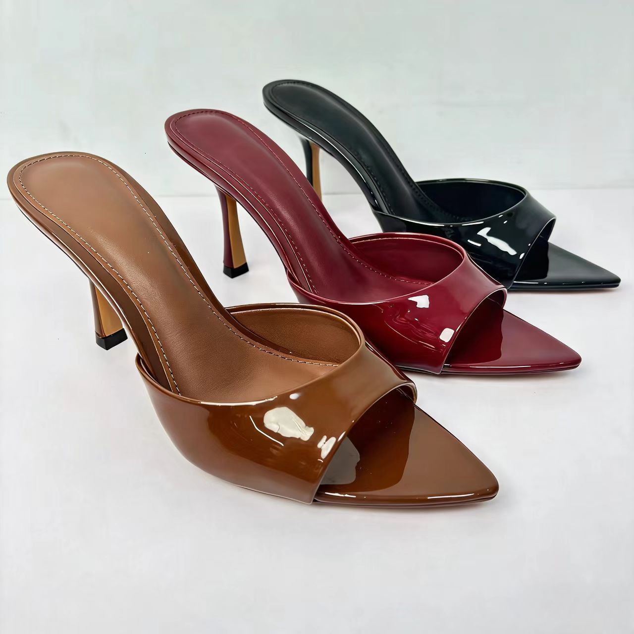 Pointed Toe Thin Kitten Heel Slippers Summer Open Toe Flip-flops Low Heel Wear Non-slip Thin Heel Womens Shoes 251226