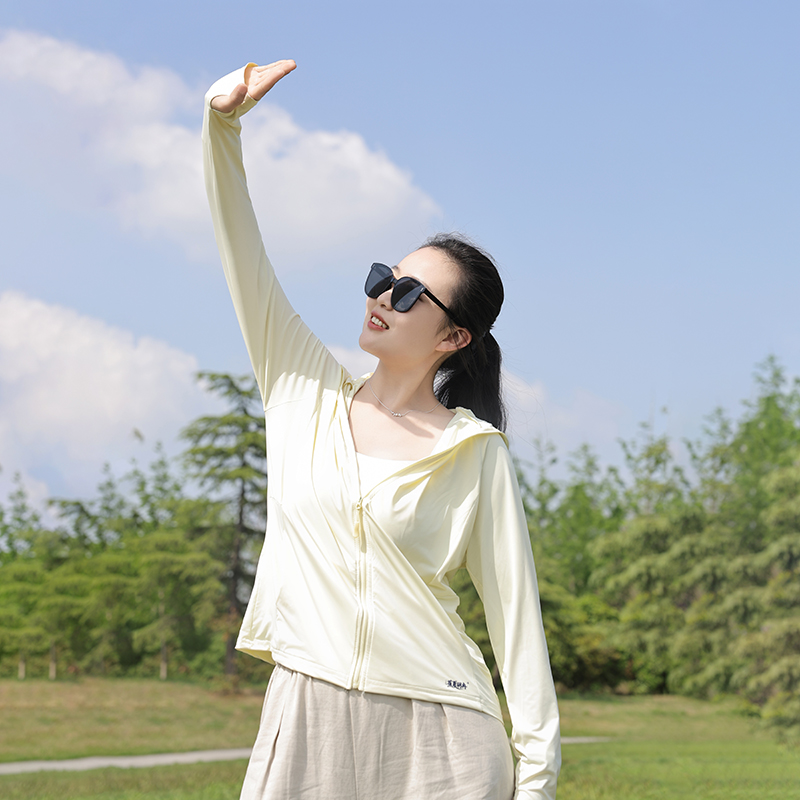 Wholesale customized breathable full zipper sun protection hooded sweatshirt, suitable for women's outdoor hiking and running sun protection clot