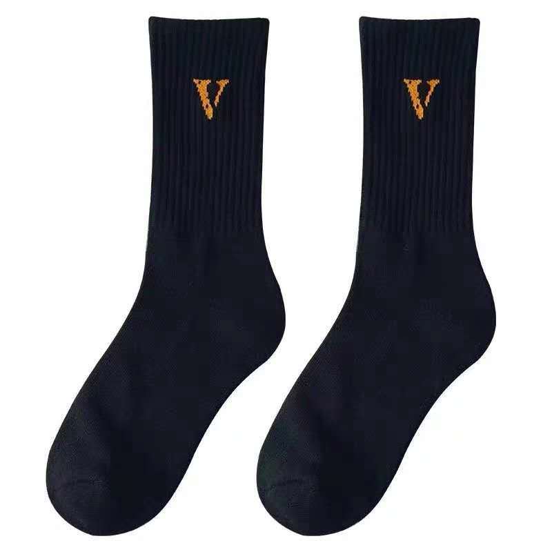 Premium Designer Ins Trendy Men Women Mid Long Tube Socks Pure Cotton Sweat Absorbent Basketball Sports Casual Fashion Orange Black Color Matching Soc