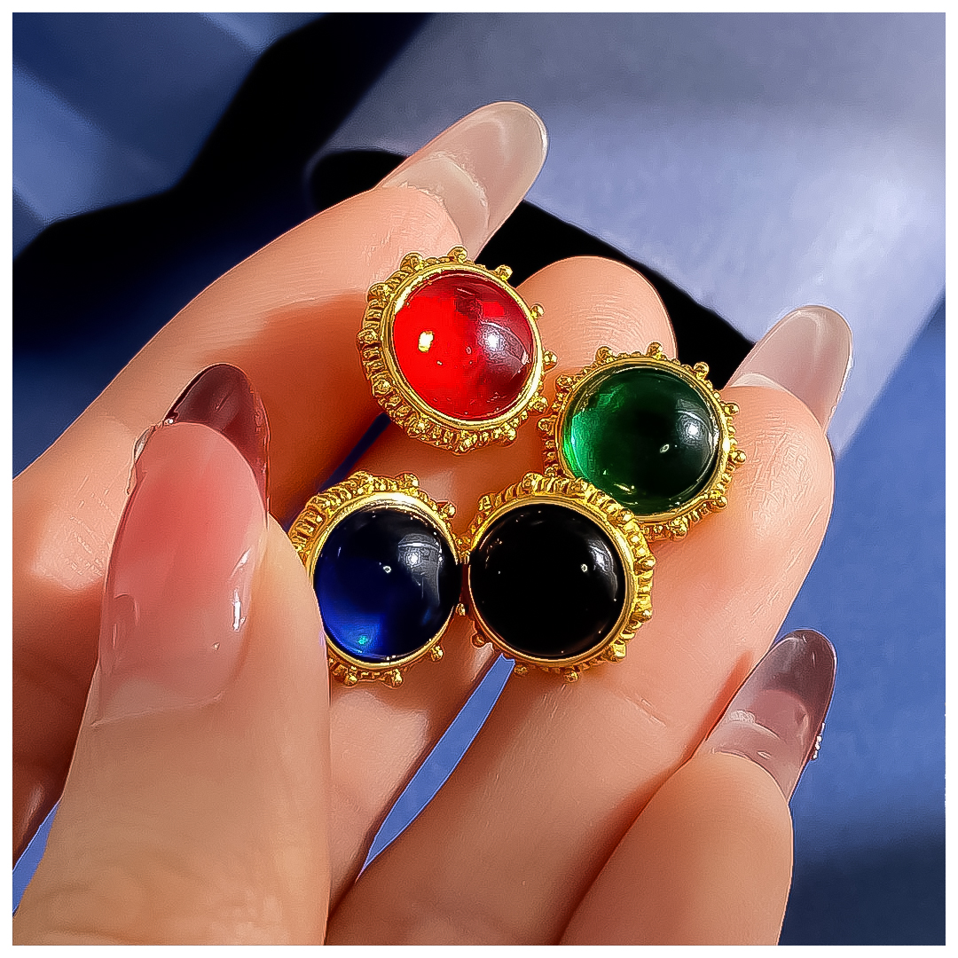 Designer Earrings Women Vintage Retro Court Gemstone Brushed Sunflower Shape Stud Earrings Luxury Jewlery Designer for Women Timeless Elegant Statemen