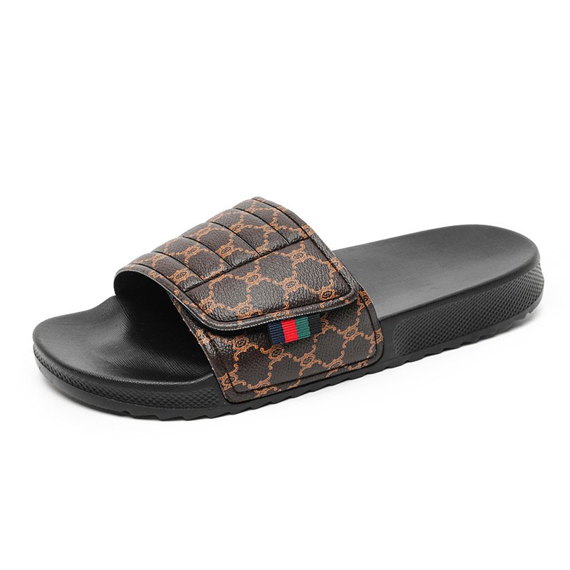 2026 Summer Fashion Casual Comfortable Designer Beach Shoes Men's Thick Bottom Lightweight Casual Slippers Large 39-47