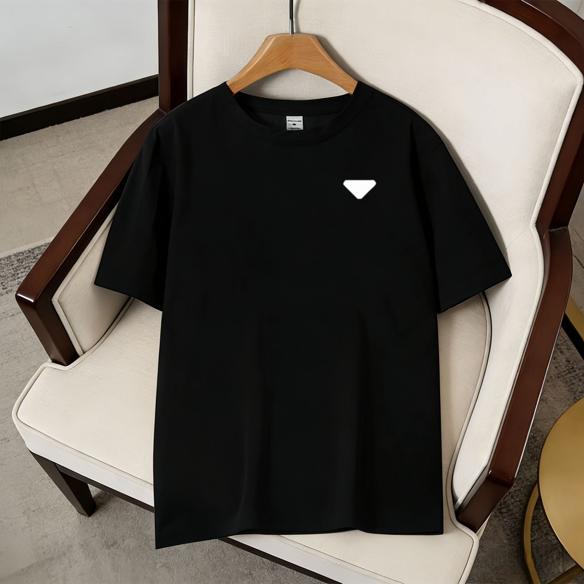 Free shipping luxury Men's T-Shirts Summer men's short sleeved round neck solid color loose casual T-shirt