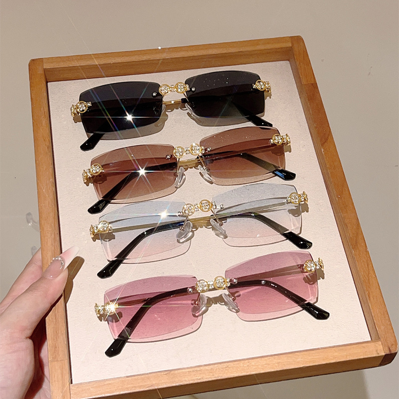 Luxury Brand Designer Sunglasses 2025 New Style Personality Frameless Diamond-Studded Small Square Sunglasses European And American Fashion INS Style 