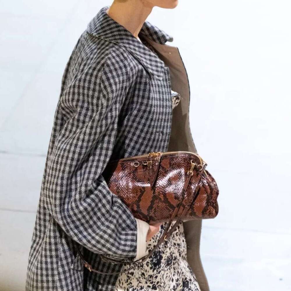 New Autumn Winter M Brand Snake Patterned Backpack Leather Clutch Bag European And American Fashion High End Versatile Shoulder SENYY