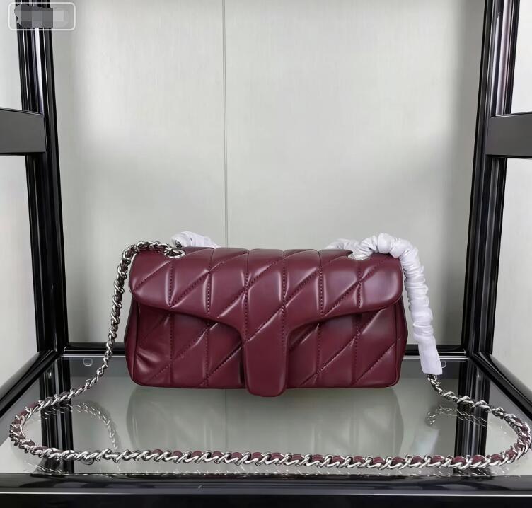 Shoulder Designer Luxury City Tote For Women Fashion Crossbody Bags Top Quality Leather Extended Chain Wine Red Bag