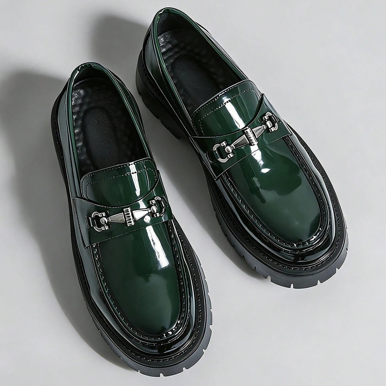 Europe Fashion Thick Sole Mens Penny Loafers Slip-On Business Dress Shoes Gentleman Glossy Buckle Formal Party Black Shoes 260507