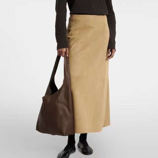 TR S New Bindle Stitch Shoulder Tote Is High End Minimalist Large Capacity Versatile Commuter Bag With A Mother And Child Design SENYY