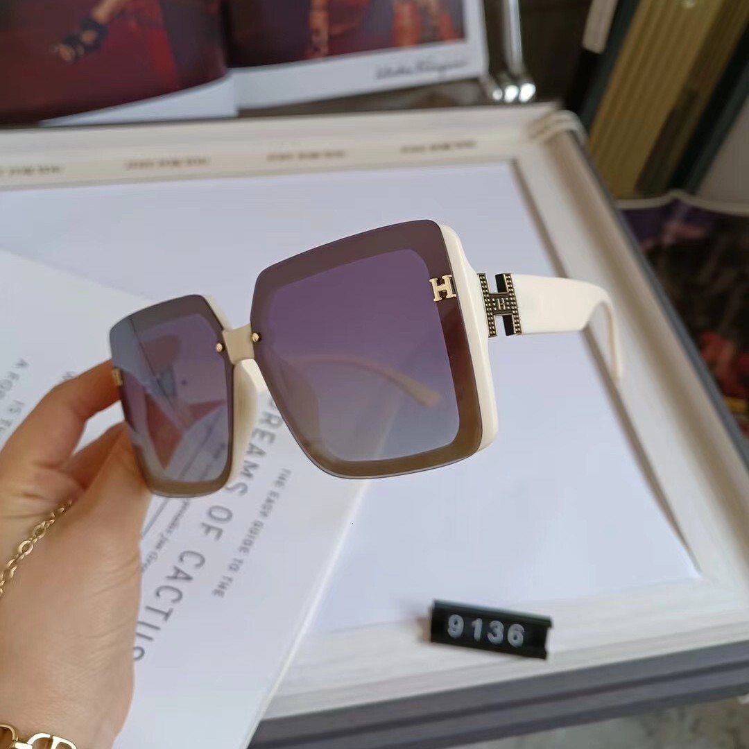 Luxury Brand Designer 2026 New Womens Polarized Sunglasses Oversized Orange Frame UV400 Anti-UV Face Shades for Driving Streetwear