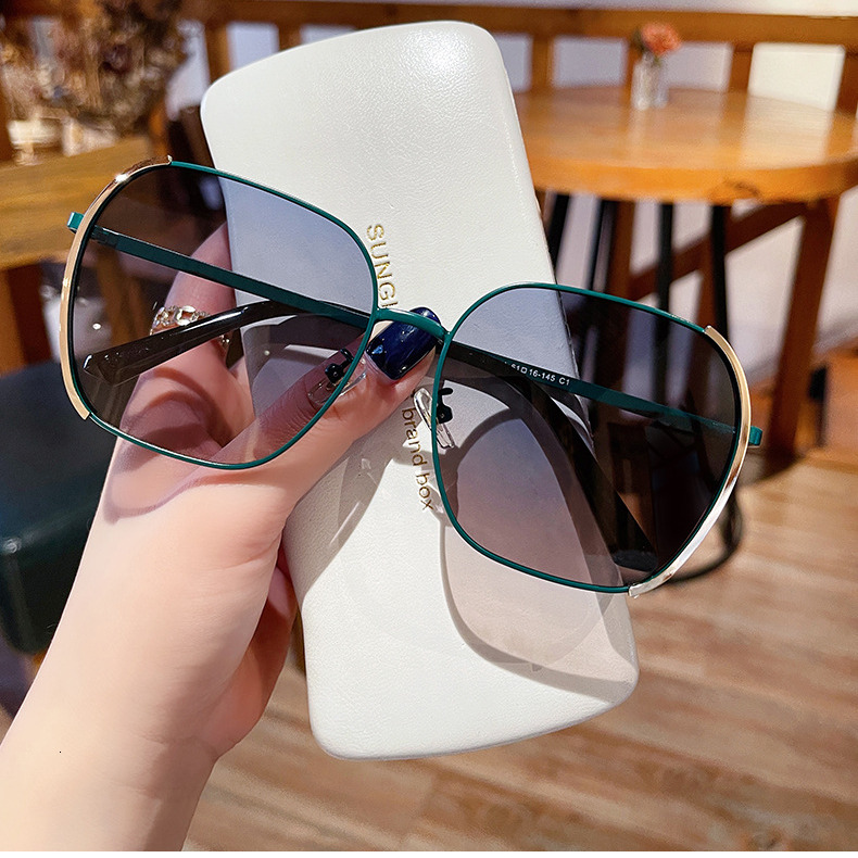 2026 New Designer Sunglasses Luxury Women's Korean Fashion UV Protection High End Polarized Glasses With Metal Reinforced Edges Outdoor Cycling A