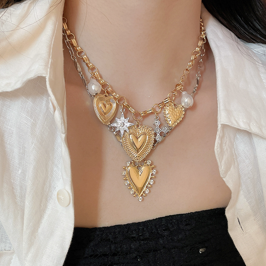 European and American cross-border fashion metal lava pentagram heart pendant necklace, creative layered collarbone chain accessory - view 4