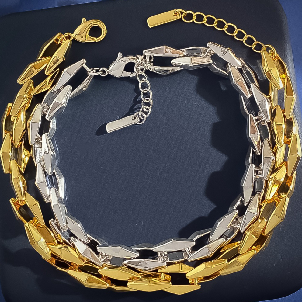 Bracelet Bracelet for Women Stainless Steel 18K Gold Plated Bangle Sleek Geometric Bangles Luxury Jewlery Designer for Women Elegant Timeless Gift