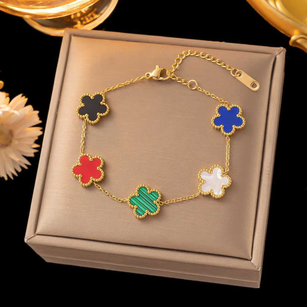 Colored Stainless Steel Bracelet Plum Blossom Jewelry Accessories For Womens High-Quality And Simple Five Leaf Flowers Clover Z260506