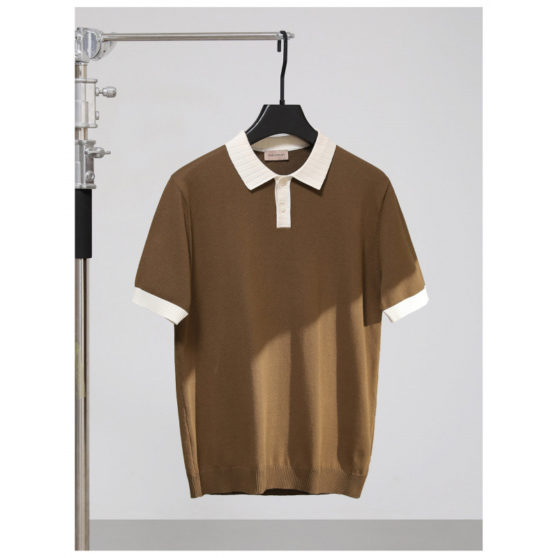 Elegant Male Sportswear Essentials: Contemporary Cut-Out Detailing Crewneck Sweatshirt