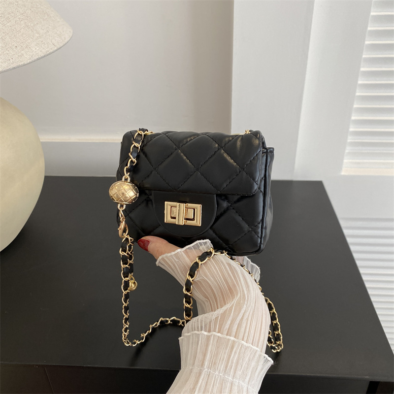 free shipping 2026 New Women's Quilted Chain Small Bag, Fashion Textured Mini Square Purse, Unique Design Versatile Shoulder Crossbody Bag