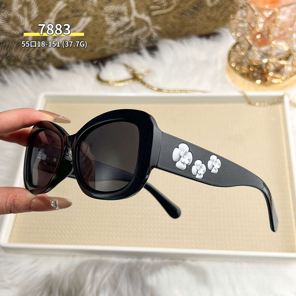 Brand Sunglasses Fashion New Style Elegant Fashion Polarized Sunglasses High Quality Outdoor Sunscreen Classic Glasses