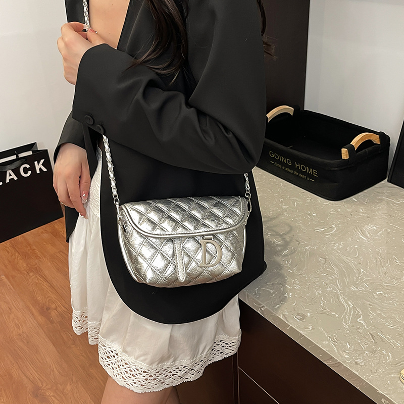 free shipping designer bag 2026 Summer New Women's Chain Shoulder Crossbody Bag, High-End Fashion Viral Hot Sale Underarm Purse