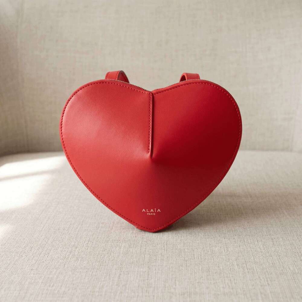Red Shaped Crossbody For Women Cute Leather Shoulder Bag With Zipper Lining Compact Heart Purse Suotong260507 - view 7