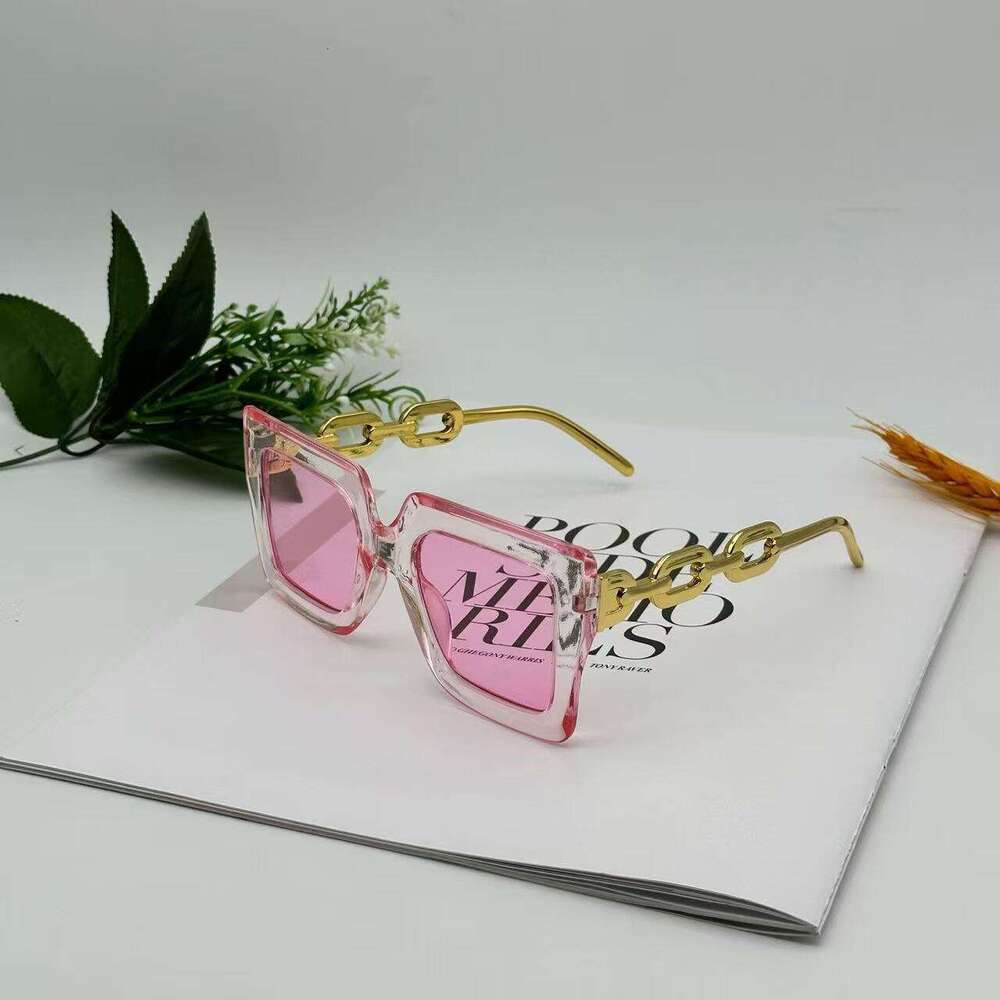 Luxury Sunglasses 2026 High-End Fashion Daily New Cross-Border Classic Square-Frame Chain For Women, European And American Fashion Large-Frame Slimmin