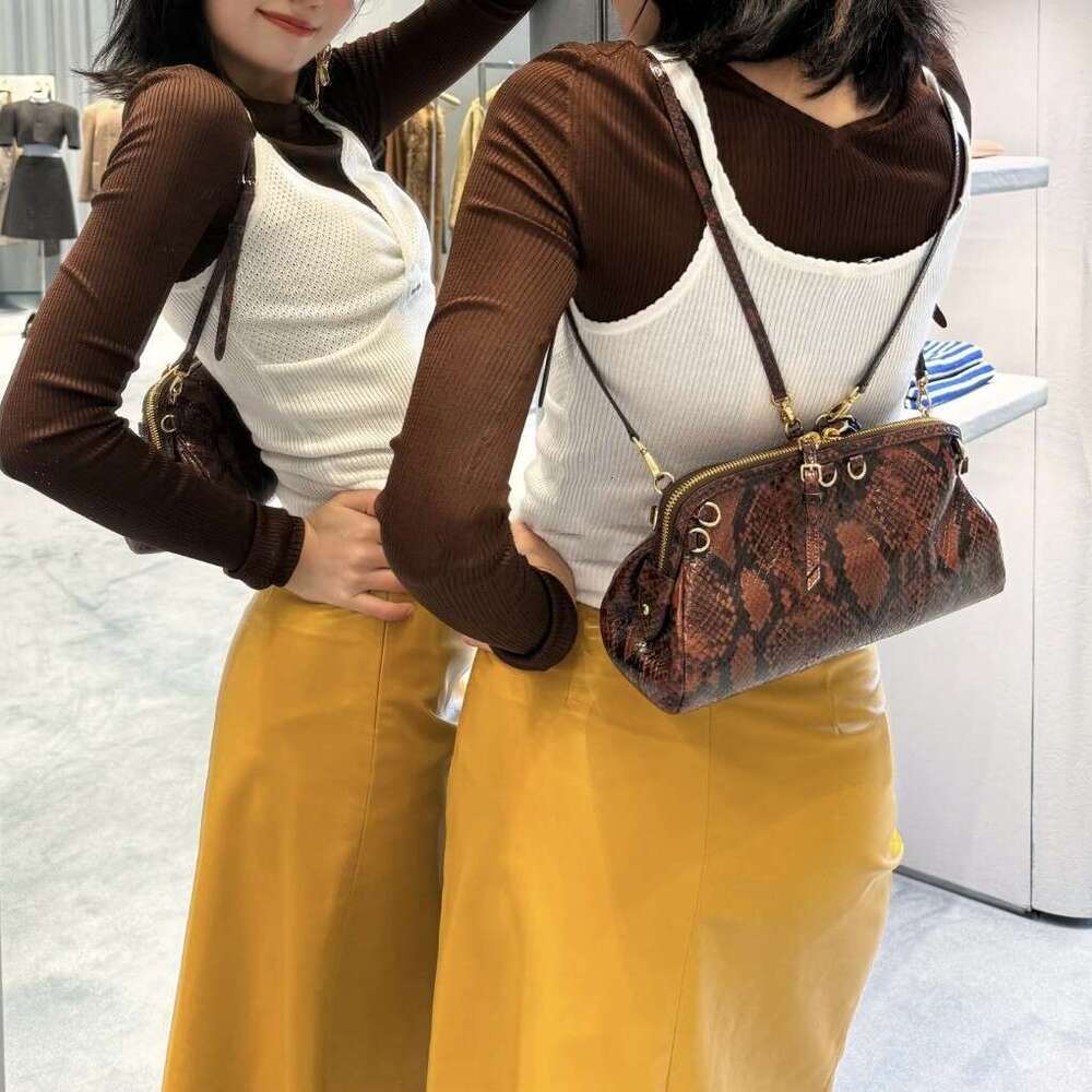 New Autumn Winter M Brand Snake Patterned Backpack Leather Clutch Bag European And American Fashion High End Versatile Shoulder SENYY