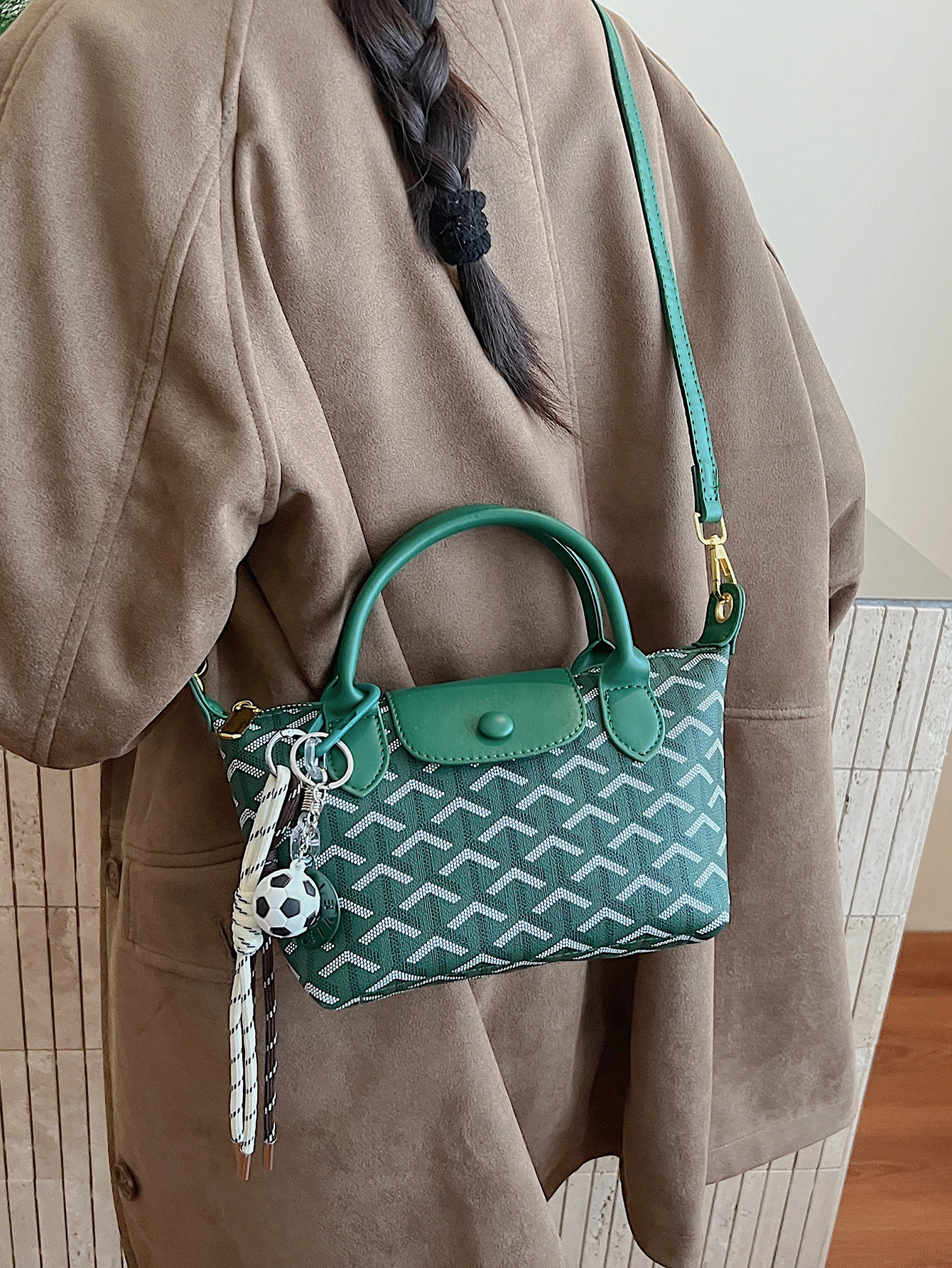 free shipping luxury bag 2026 New Women's Casual Commuter Shoulder Bag, Fashion Trendy Unique Design, Korean Style High-End Versatile Crossbody P
