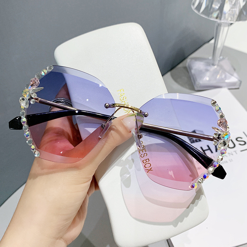 Designer Sunglasses Luxury Women's UV Resistant Inlaid Rhinestone Personalized Crystal Korean Style Fashion Outdoor Cycling Travel Sunscreen Wind