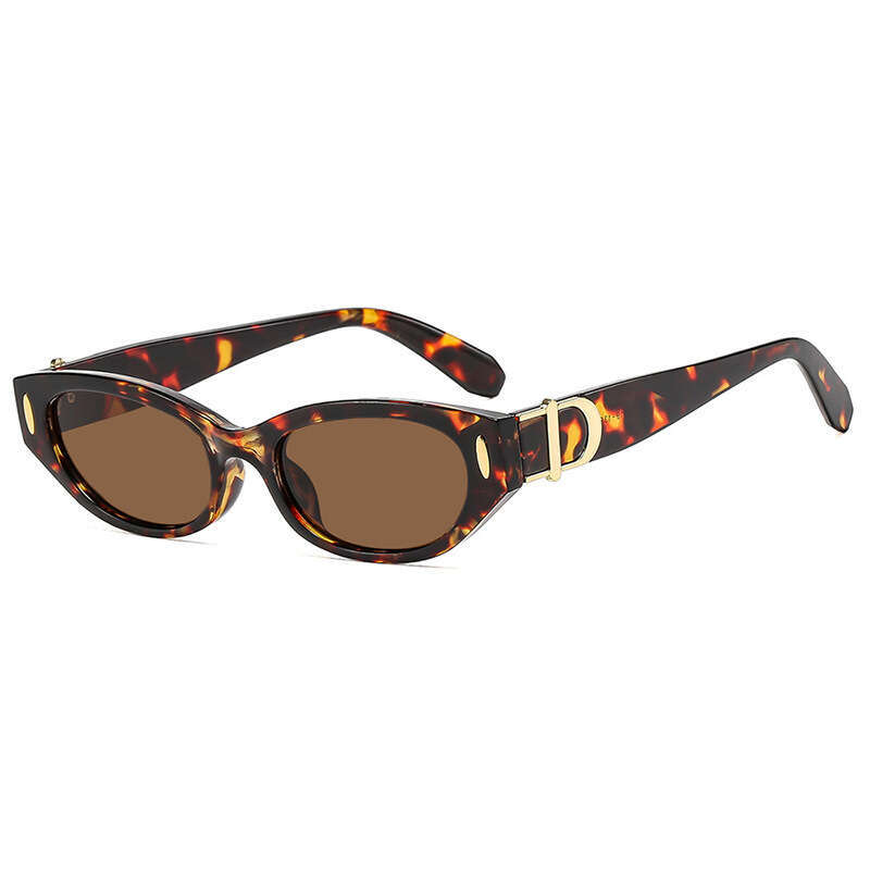 Luxury Sunglasses 2026 High-End Fashion Daily Rivet Small-Frame Cat-Eye 2025 New Model European And American Street Style Women's Versatile Trend