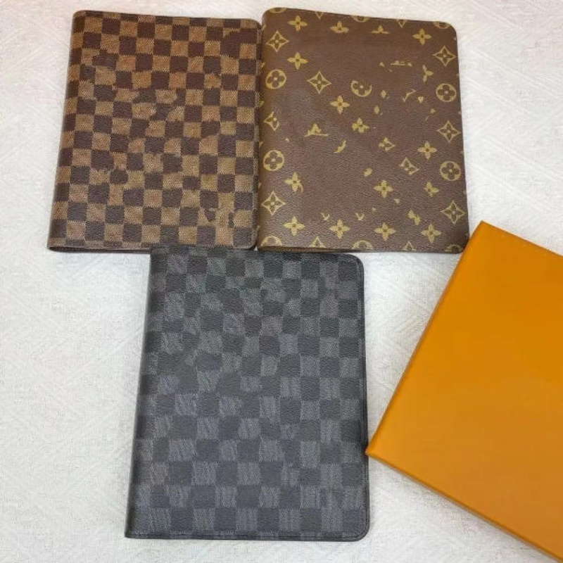 luxury Agenda Large Desk agenda Cover Holders Business Notebook Diary Protective Case Card Holder Wallets Desktop Designers Notepad unisex Size 20100