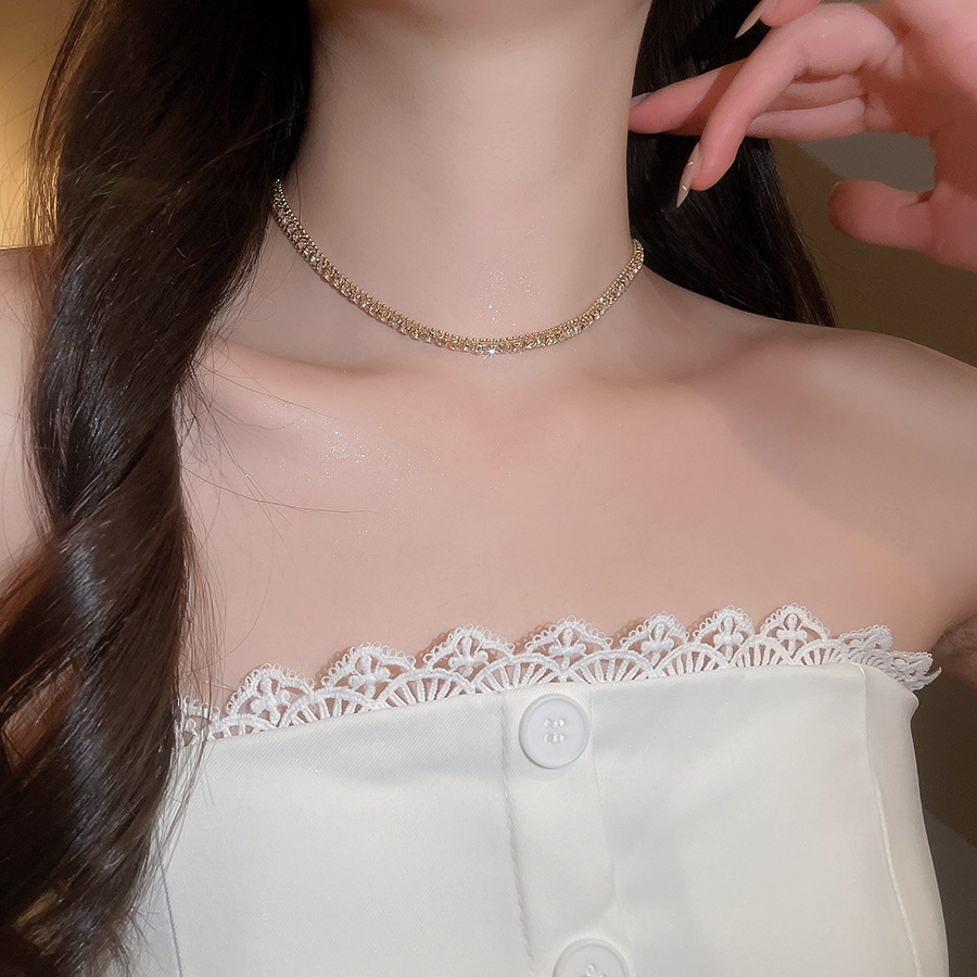 Europea America cross-border ultra-shiy diamod-ecrusted square ecklace, light luxury high-ed clavicle chai with a simple ad fashioable desig for - view 9