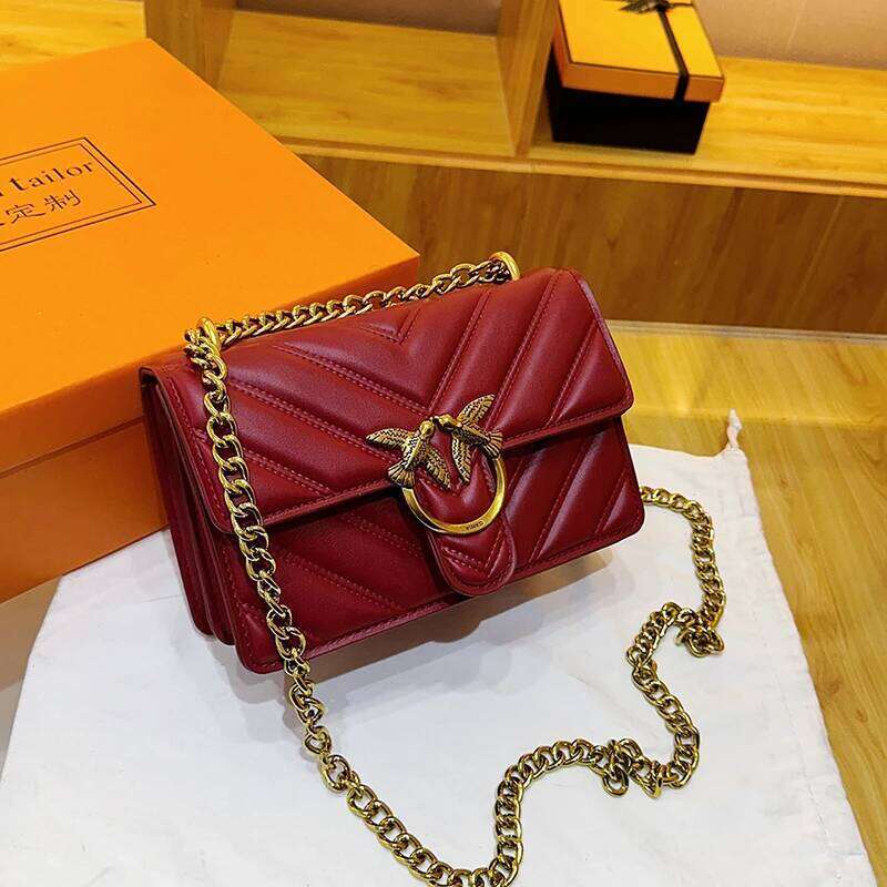 Women Messenger Leather Crossbody Handbag Casual Simple Vintage Classic Designer Paris Fashionable Bag
