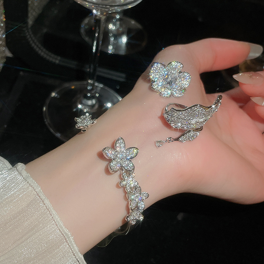 Super Shiny Zircon Flower Open Bangle Ring Set, High-end and Exquisite 2026 New Jewelry - view 6