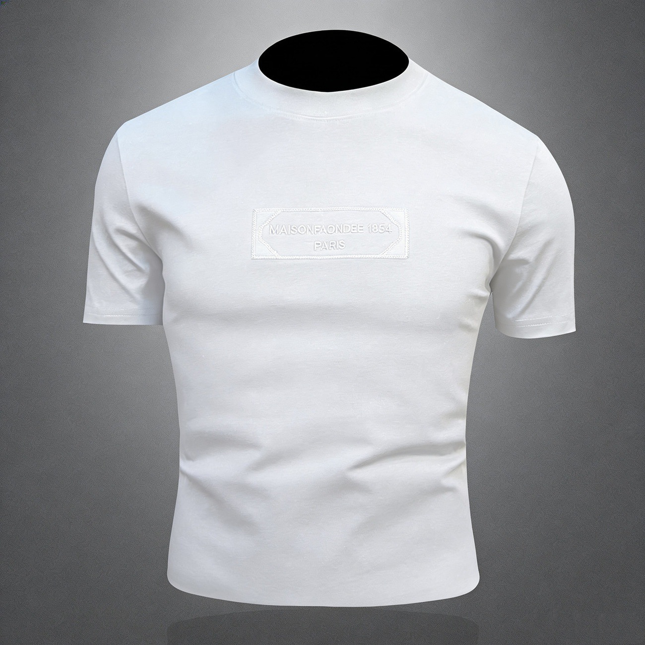 High-end mercerized cotton men's short-sleeve T-shirt, European style, elaborate embroidery, 2026 summer new model, 3D half-sleeve base shirt