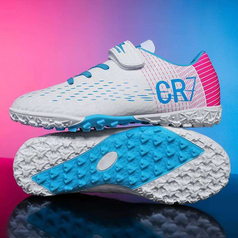 A pair of children's four-season leather shoes with studs, wear-resistant football shoes, sizes 28-39,MZ-2601-1 26H0508