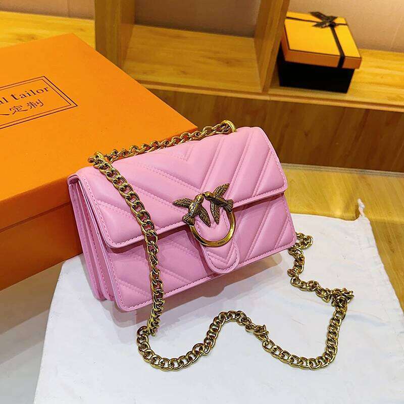 Women Messenger Leather Crossbody Handbag Casual Simple Vintage Classic Designer Paris Fashionable Bag