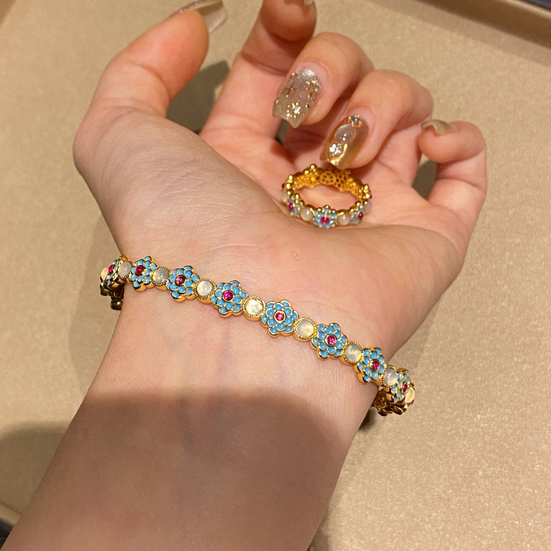 Super Shiny Zircon Cat's Eye Stone Oil-Drip Flower Open Exquisite Palace Style Bracelet Unique Design Jewelry for Women - view 3
