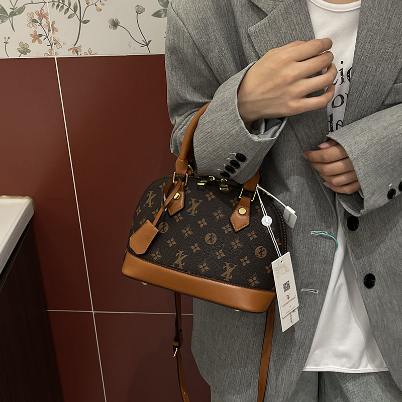 designer luxury 2026 Spring/Summer New Trendy Women's Bags This Year Classic Fashion Shoulder Versatile Crossbody Shell Firm - view 8