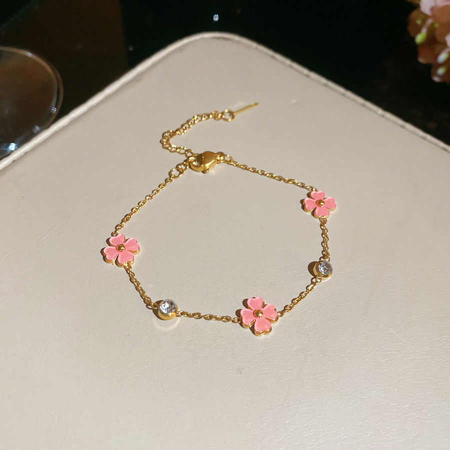 Super Shiny Zircon Mother-of-Pearl Flower Bracelet, Luxurious Sophisticated, Exquisite and Versatile Fashion Accessory - view 6
