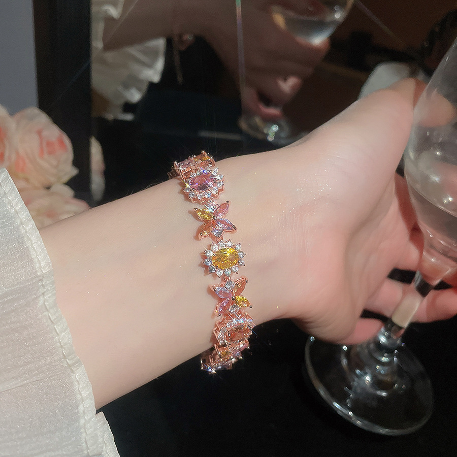 Ultra Shiny Zircon Oval Flower Bracelet, Luxurious Sophisticated, Exquisite and Versatile Sweet Hand Accessory - view 5
