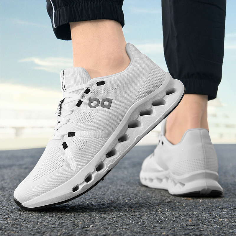 Running Shoes Hot-Selling Outdoor Fashion Trend Running Hong Kong Style Casual Versatile Trendy Sports Shoes Black daily outfit