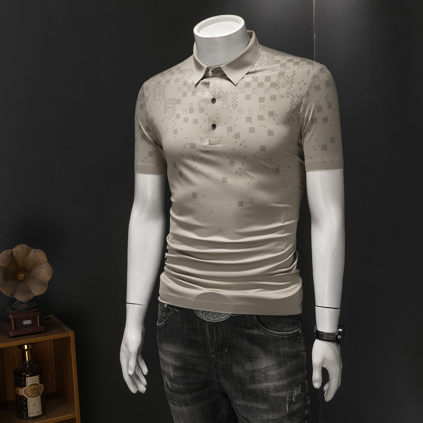 2026 Summer European Collection T-Shirt Embroidered Turn-down Collar Short Sleeve Polo Shirt Men's Clothing Wholesale Bulk Model in Silk Fabric