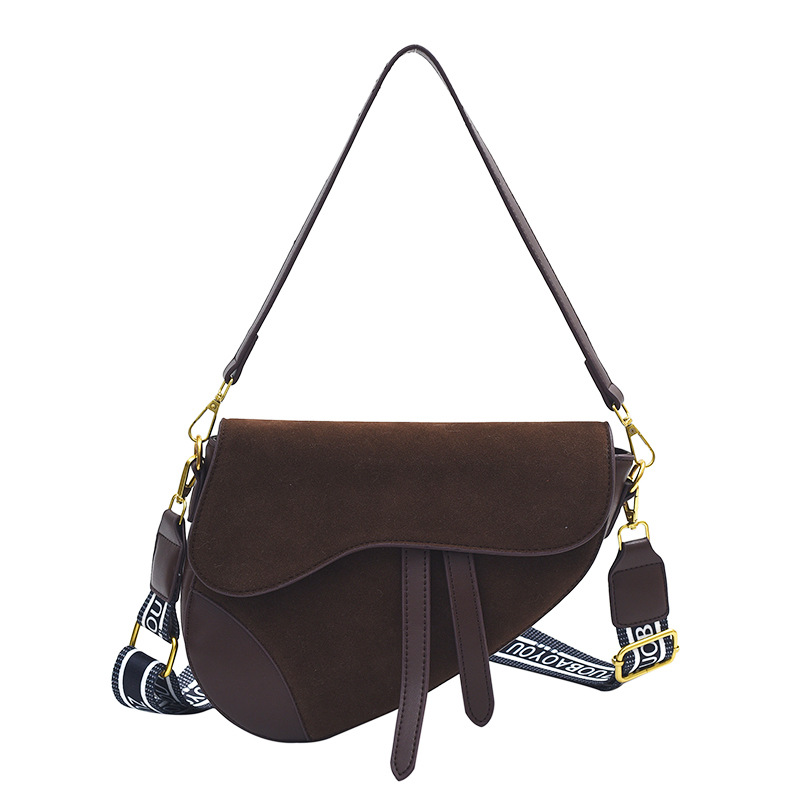 designer luxury Niche design women's bag 2026 new vintage versatile single-shoulder underarm high-end crossbody saddle bag Practical