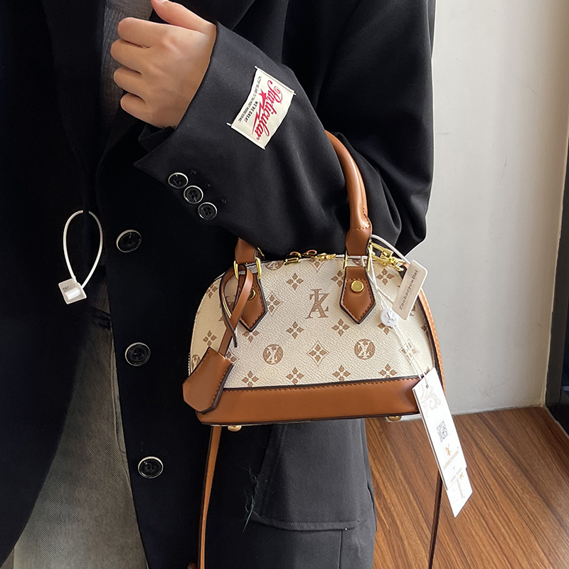 designer luxury 2026 Spring/Summer New Trendy Women's Bags This Year Classic Fashion Shoulder Versatile Crossbody Shell Firm - view 6