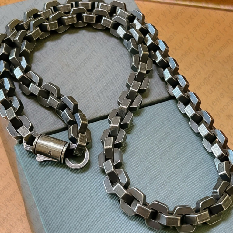 Necklace Designer Necklaces Cuban Link Chain Jewelry Jewellery Punk Style Black Cuban Link Necklace Men Women Fashion Statement Chain Adjustable Length Gift