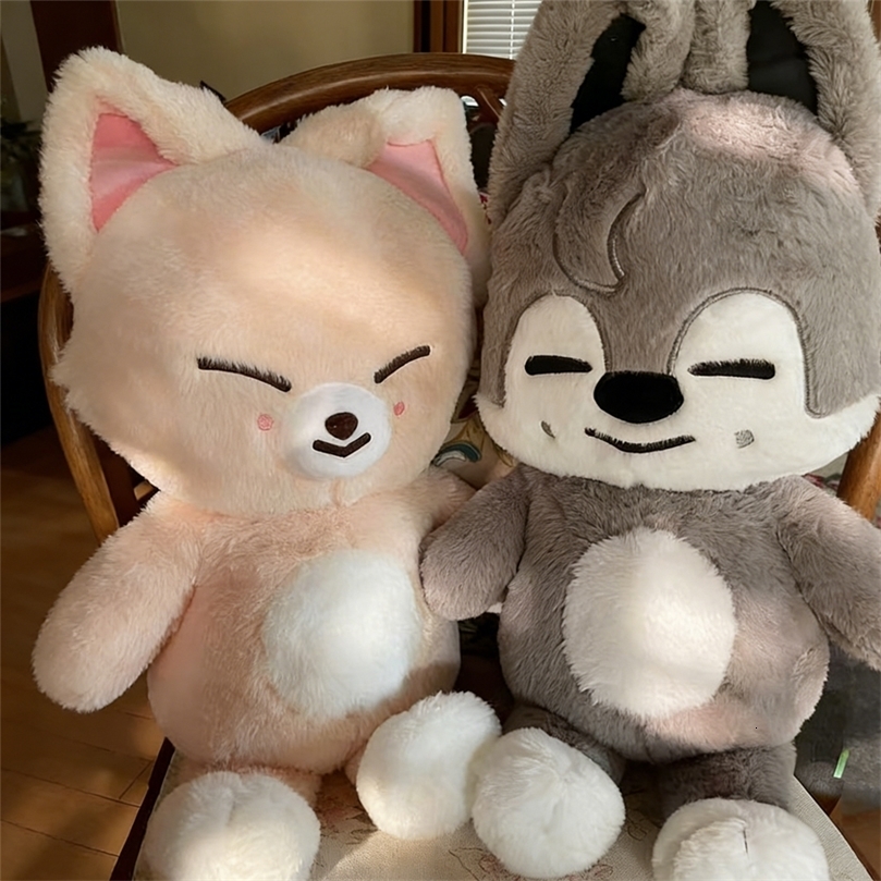 2350cm Skzoo Plush Toy Wolfchan Kawaii Cartoon Stuffed Animal Plushie Doll Large Size Stray kids Sleeping Pillow Gift 260507
