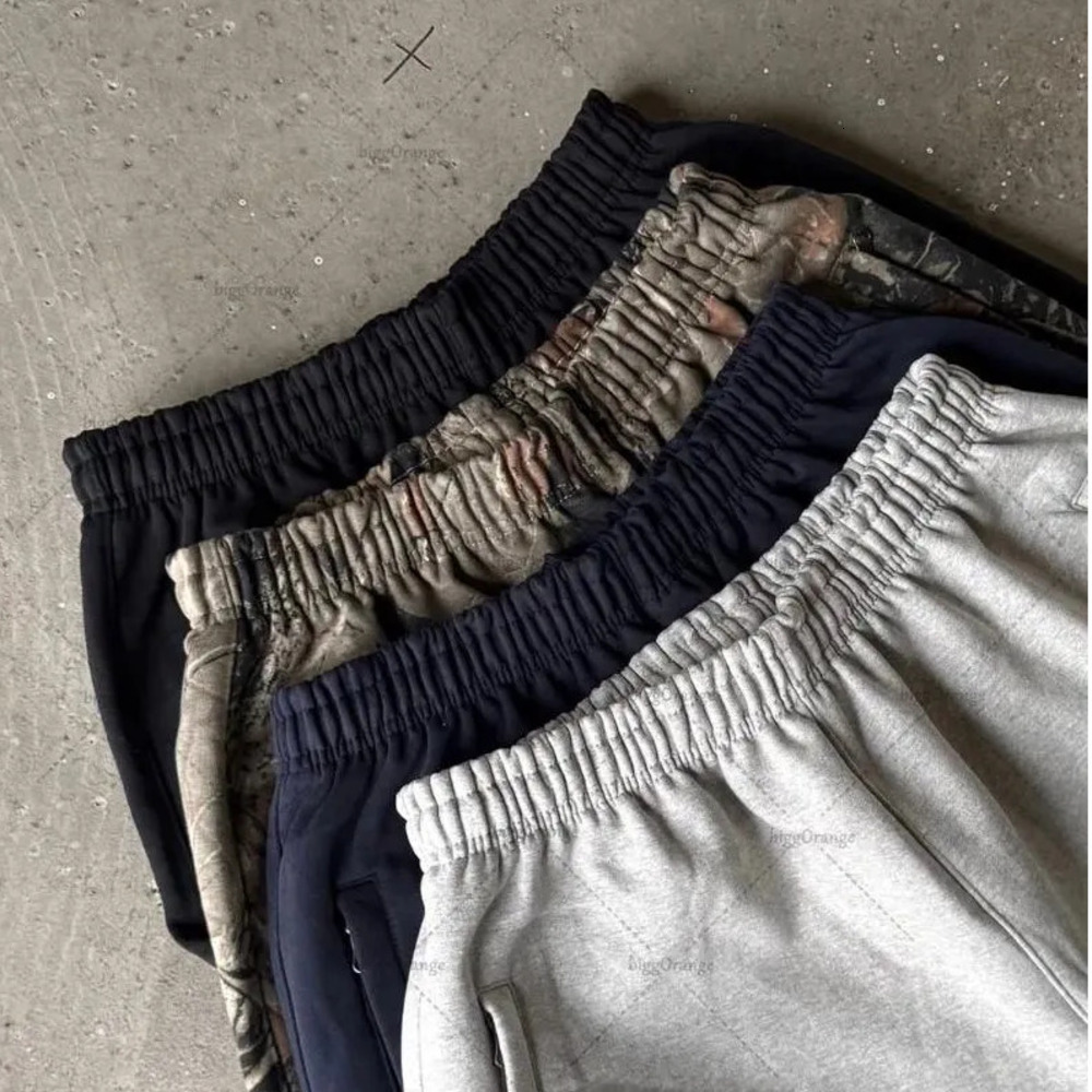 Mens Shorts Men's Streetwear Shorts Retro Graffiti Letter Embroidery Baggy Hip Hop Sports Shorts Summer Casual Basketball Jogging Shorts - view 4