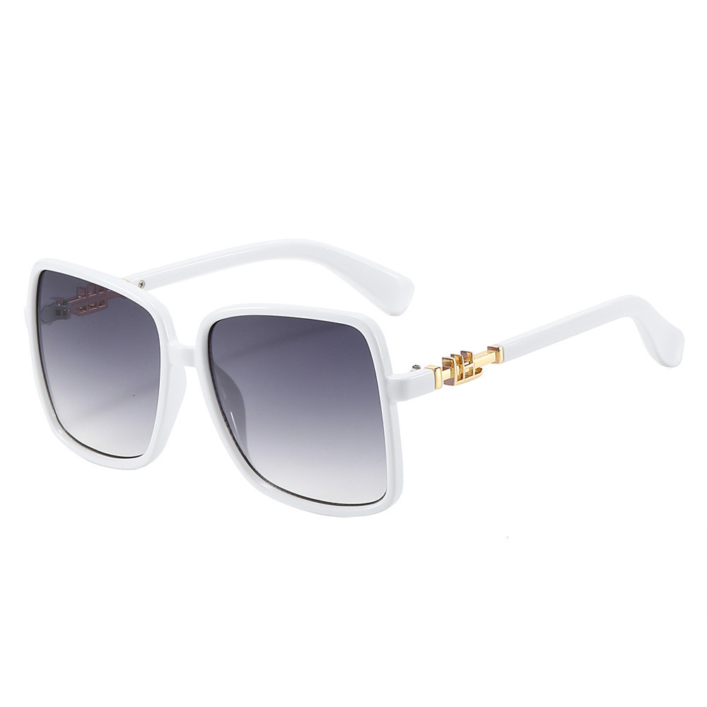 2026 New Model Designer Retro-style Unique Large-frame Fashionable Sunglasses Novel Wine Glass-shaped Multi-color Dazzling Sun Protection Beach Sungla
