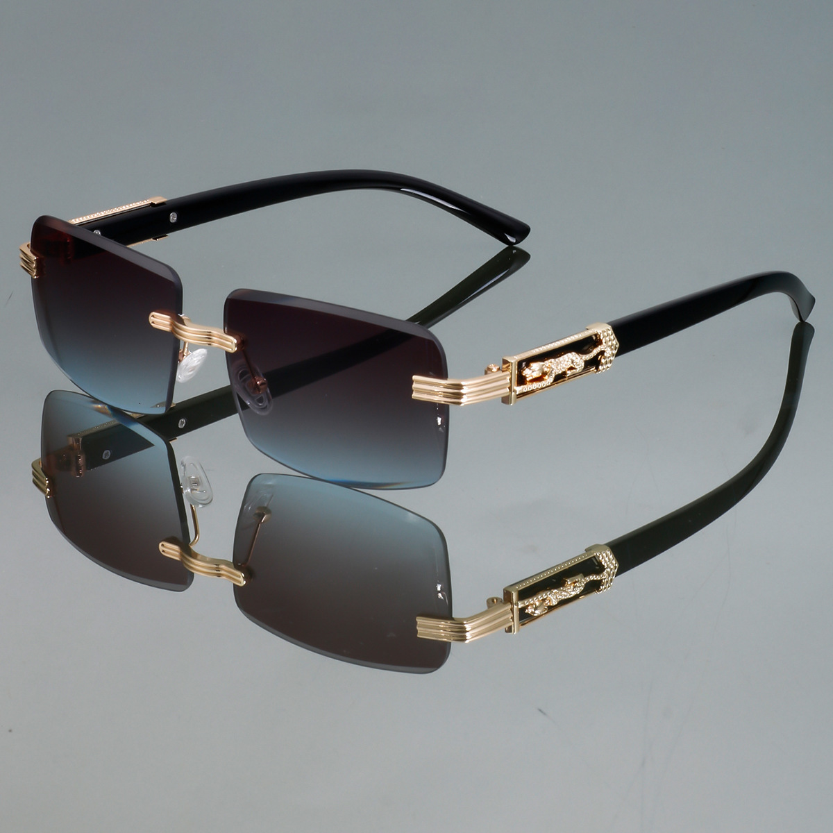 2026 New Designer Fashionable Square-framed Sunglasses For Men And Women Retro Leopard Head Metal European Style Trendy Sunglasses
