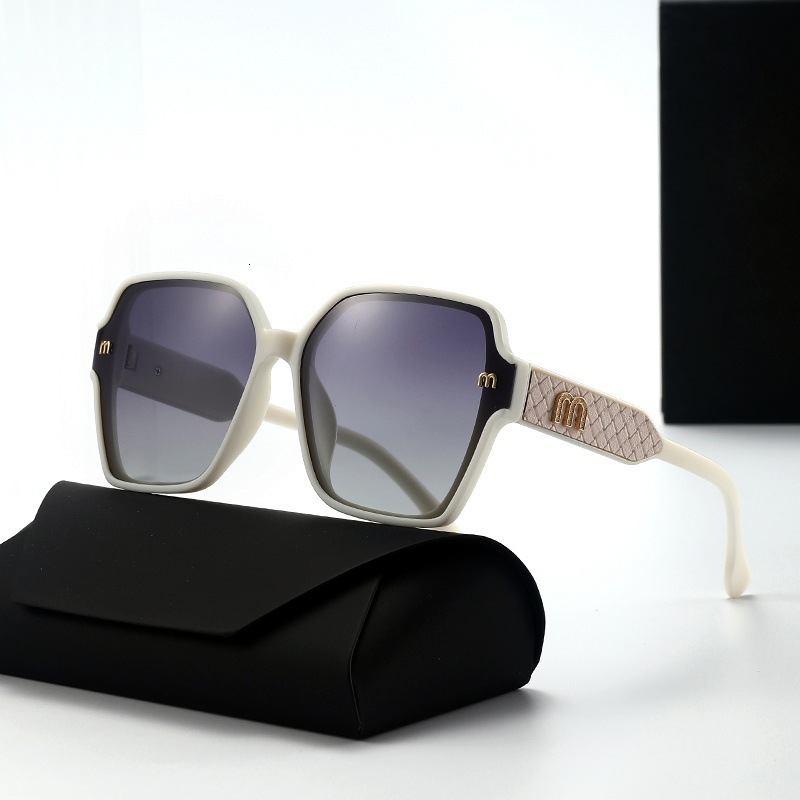 2026 New Designers Square Large Frame Women's Luxury Sun Glasses With Shallow Polarized UV Protection - European Style Beach Travel Sunglasses Wh