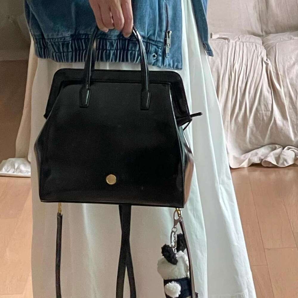 INS Same Style Korean Version Niche Double Shoulder Bag Cowhide Vintage High End Feel Large Capacity Handbag Commuter Backpack For Women SENYY