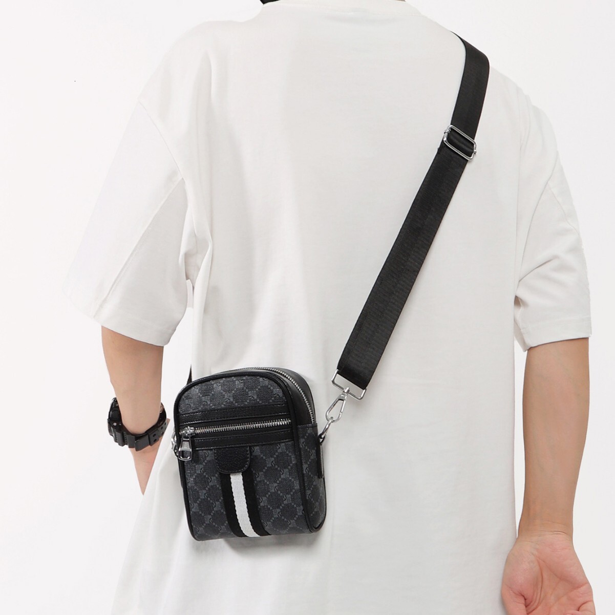 Mens Plaid Print Crossbody Bag With Front Zipper Pocket